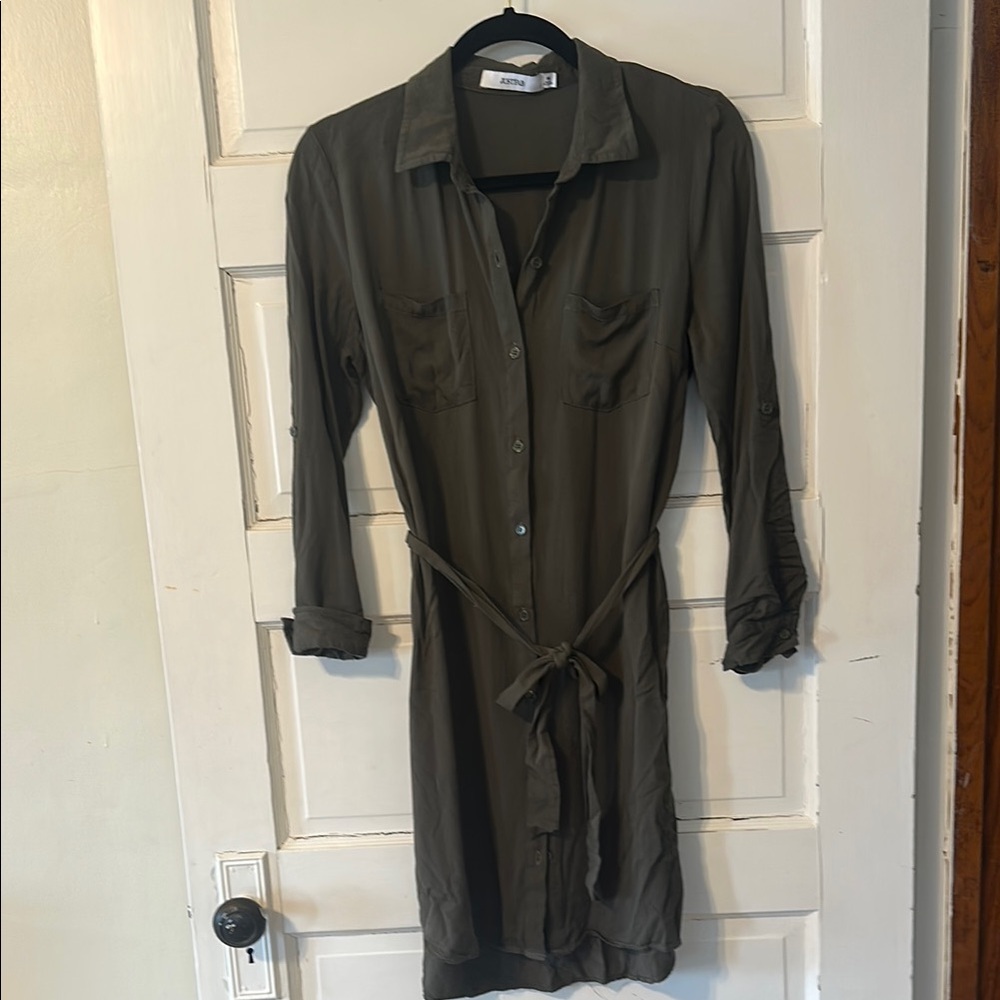 JustFab Green Long Sleeve Buttoned Tie Front Dress